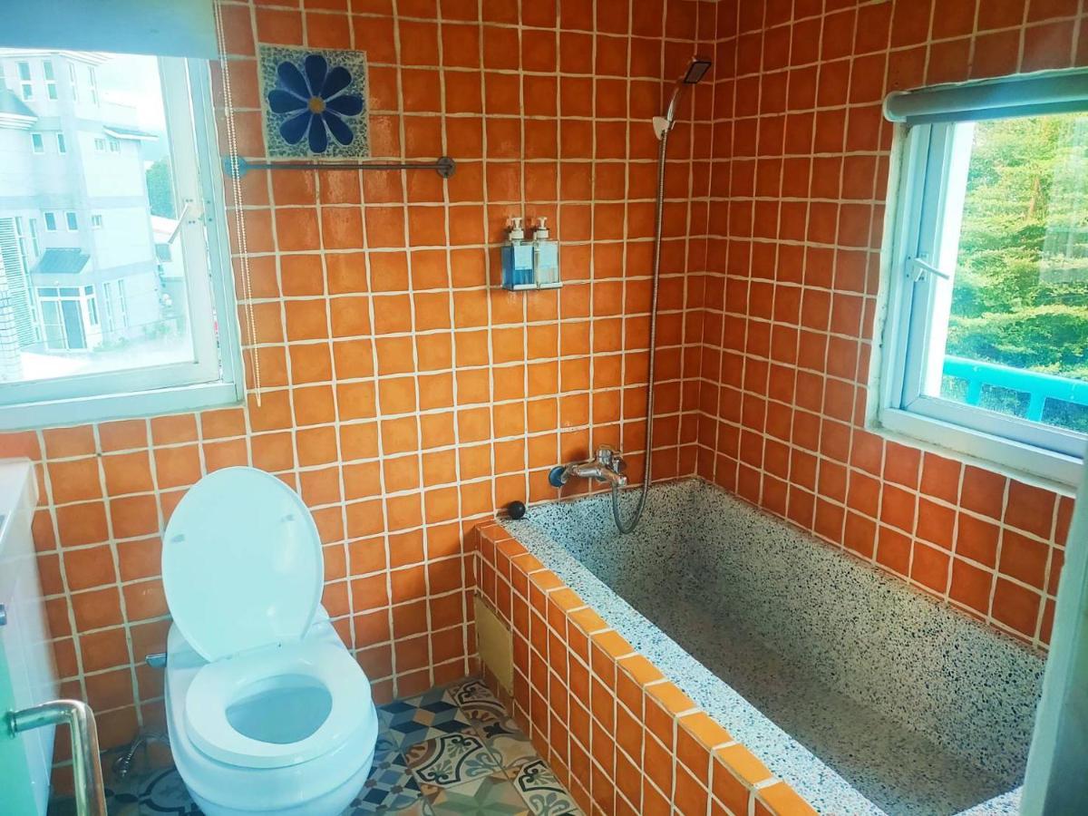 Oia Cafe B&B Taitung Экстерьер фото