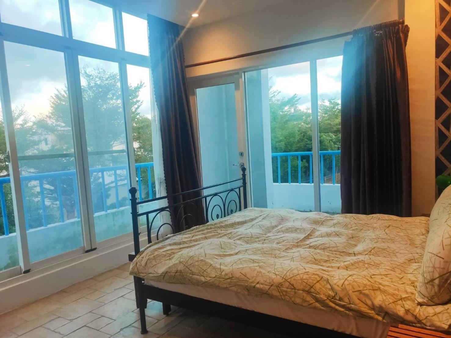 Oia Cafe B&B Taitung Экстерьер фото