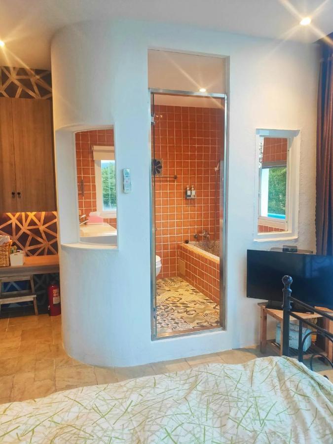 Oia Cafe B&B Taitung Экстерьер фото