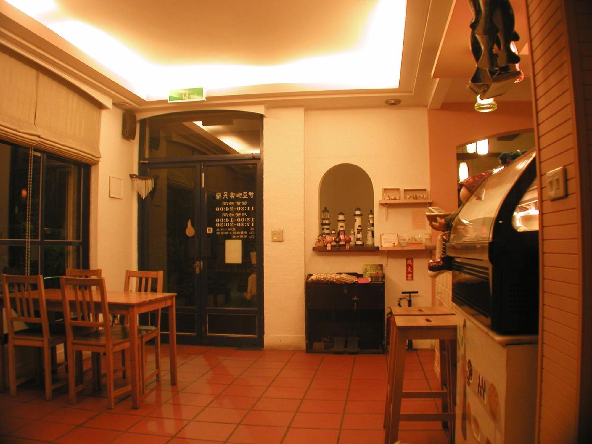 Oia Cafe B&B Taitung Экстерьер фото