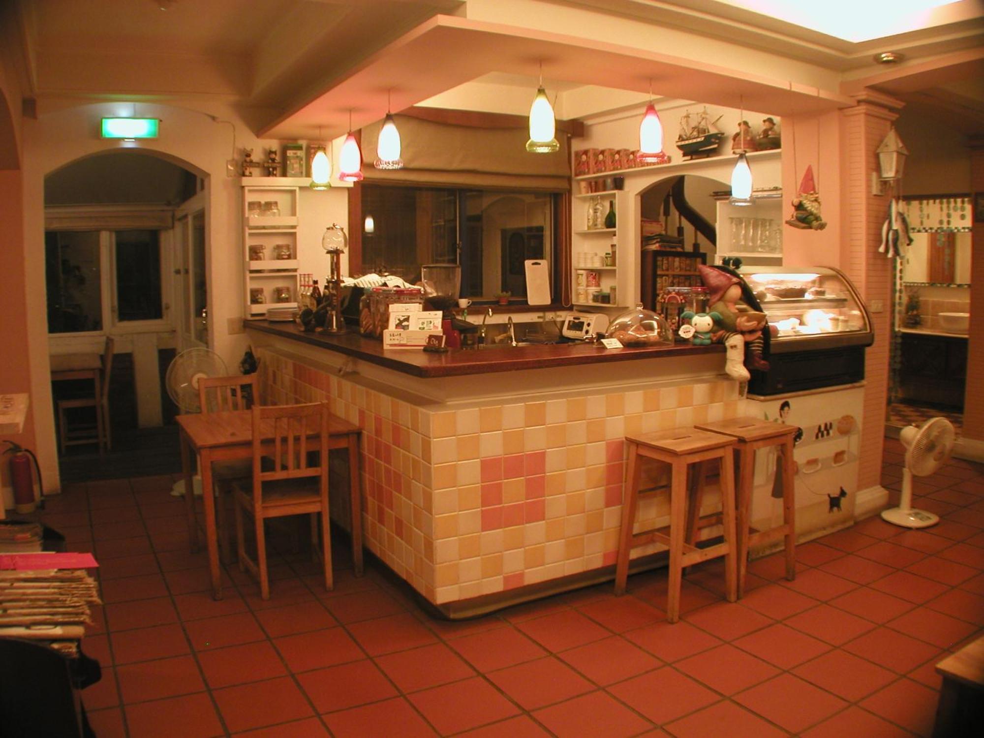 Oia Cafe B&B Taitung Экстерьер фото