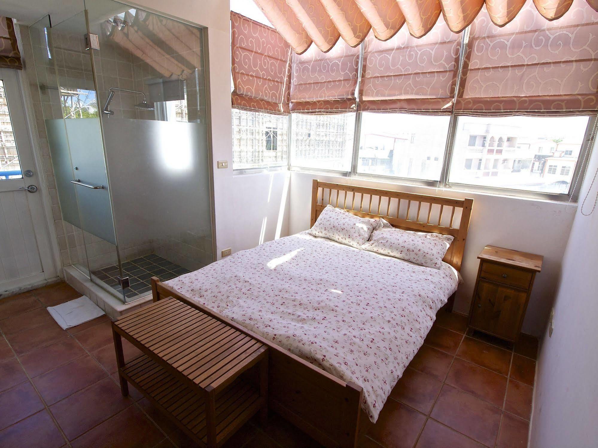 Oia Cafe B&B Taitung Экстерьер фото