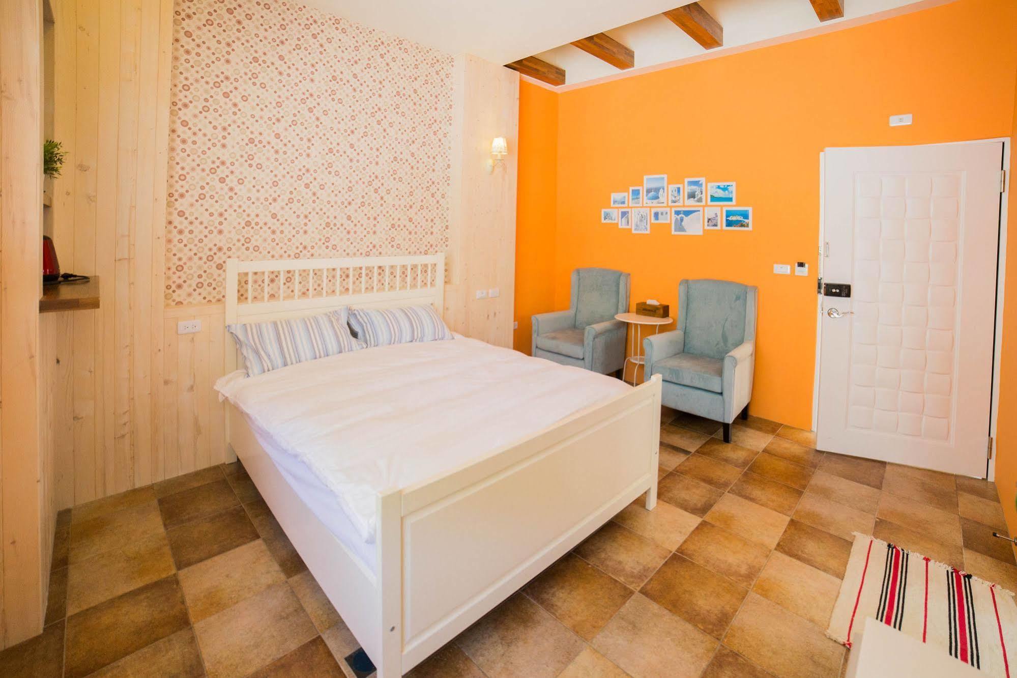 Oia Cafe B&B Taitung Экстерьер фото