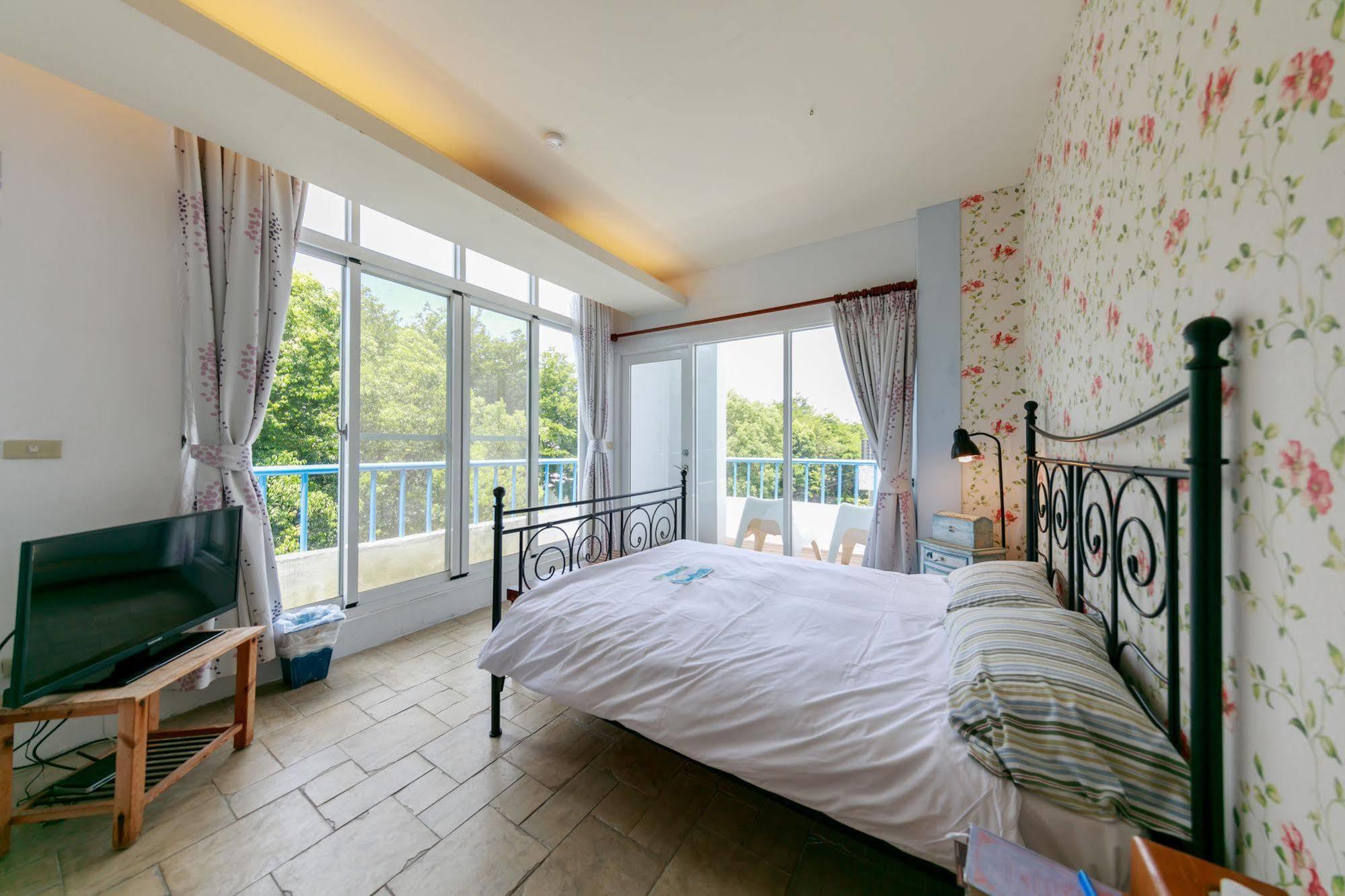 Oia Cafe B&B Taitung Экстерьер фото