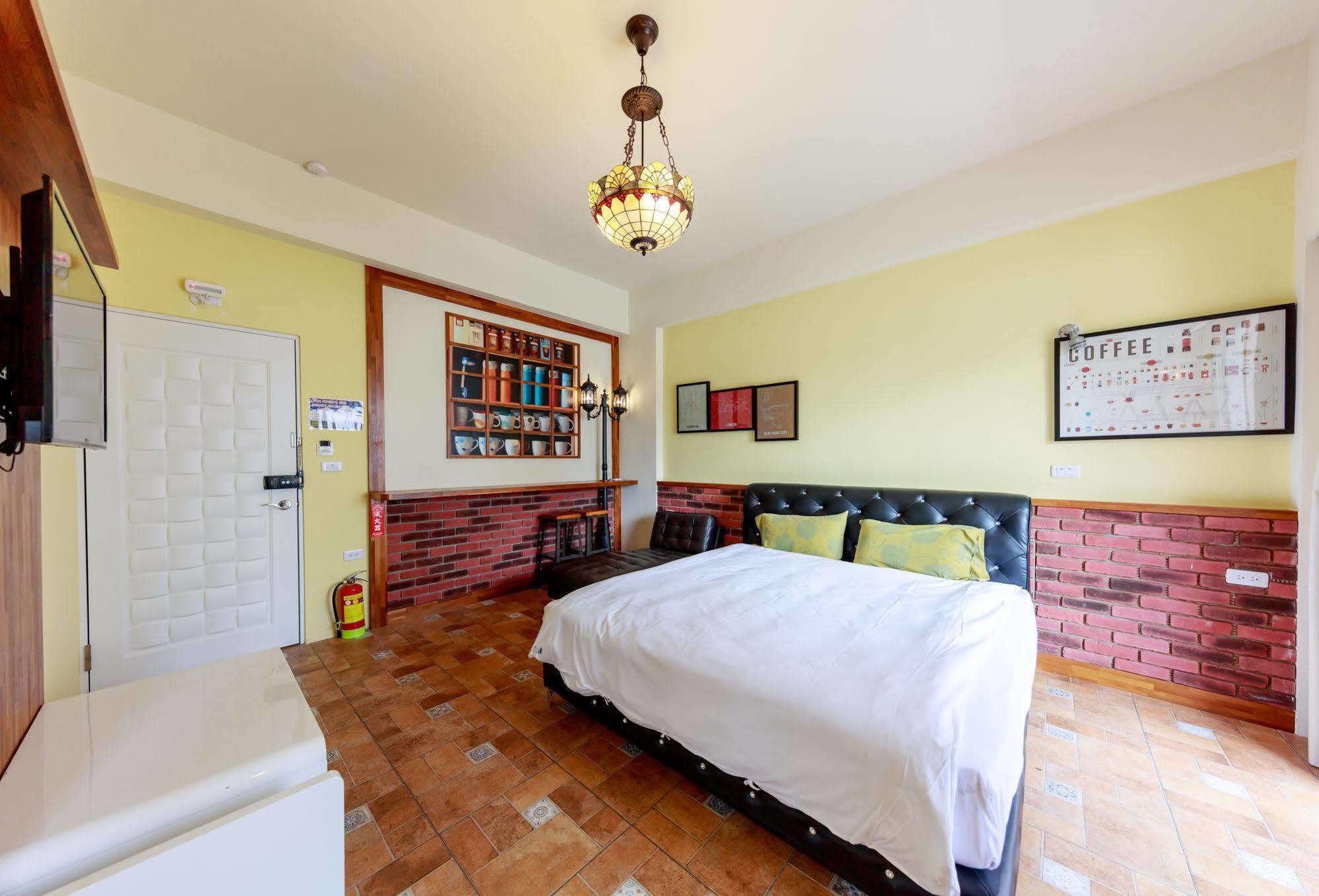 Oia Cafe B&B Taitung Экстерьер фото