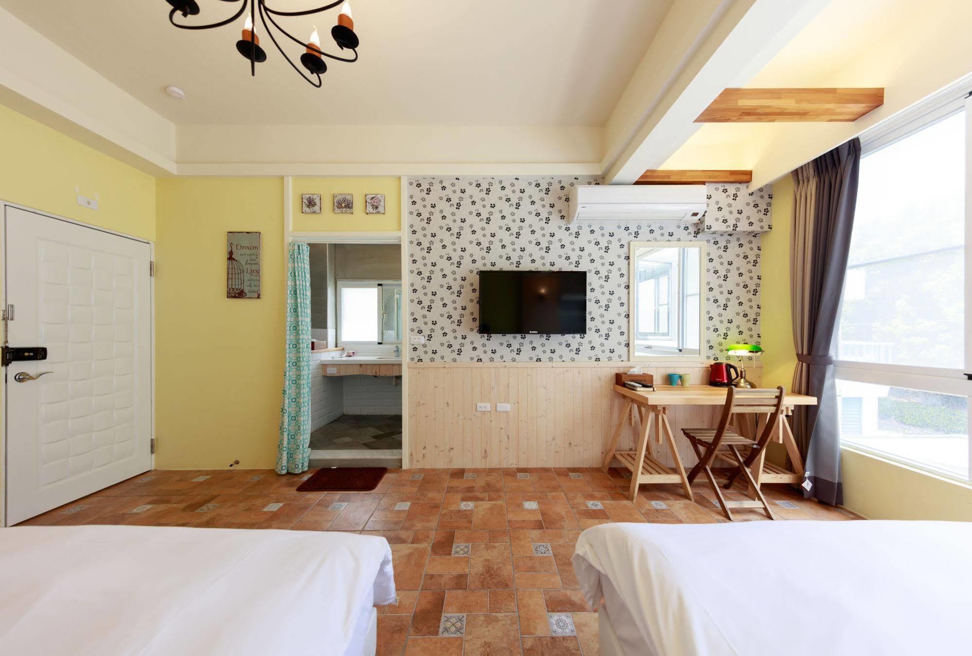 Oia Cafe B&B Taitung Экстерьер фото