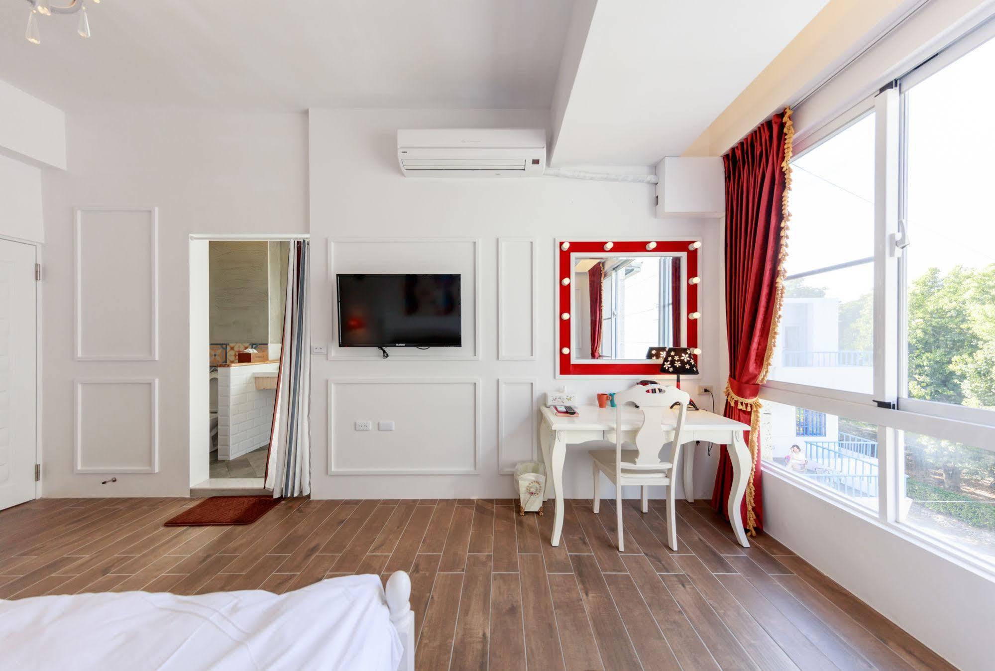 Oia Cafe B&B Taitung Экстерьер фото